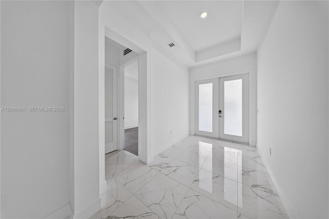 В аренду: $13,900 (5 спален, 4 ванн, 0 Квадратных фут)