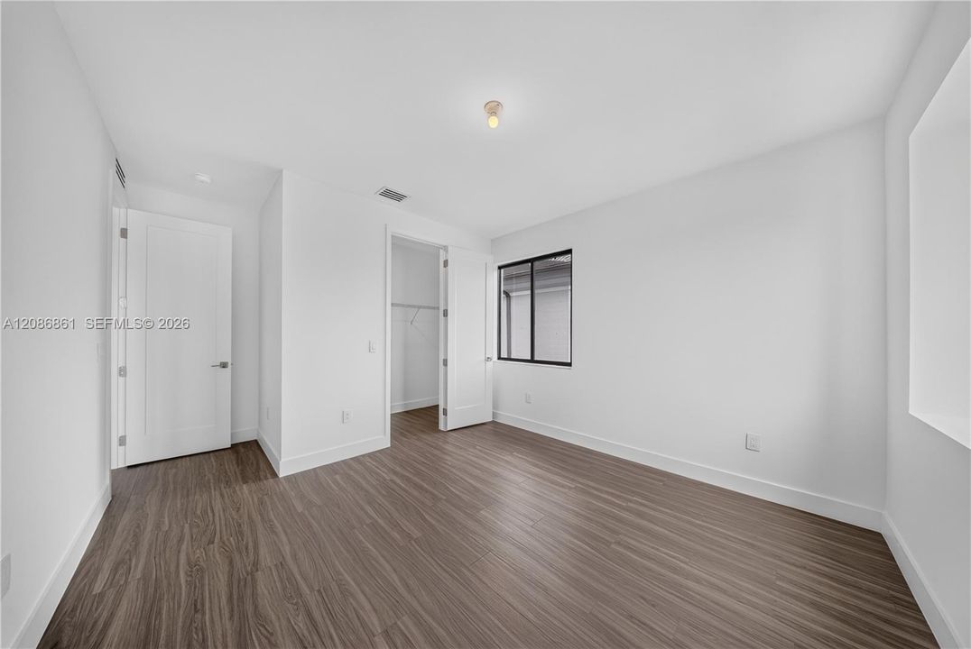 В аренду: $13,900 (5 спален, 4 ванн, 0 Квадратных фут)