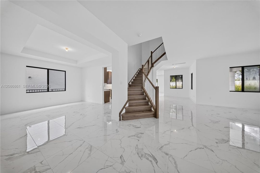 В аренду: $13,900 (5 спален, 4 ванн, 0 Квадратных фут)