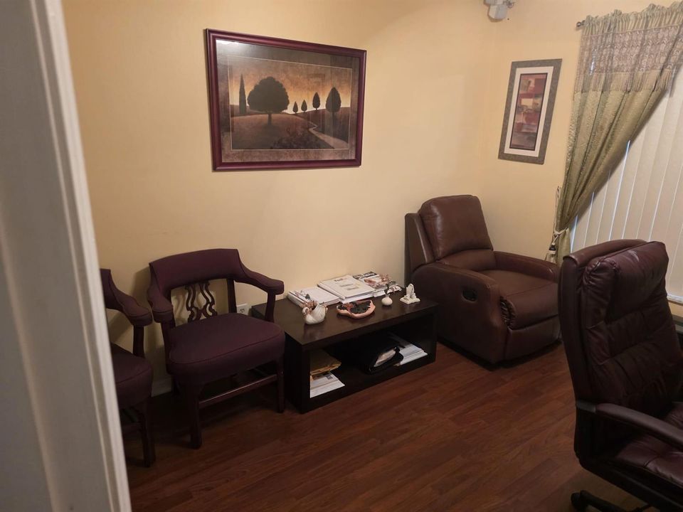 3rd Bedroom as office