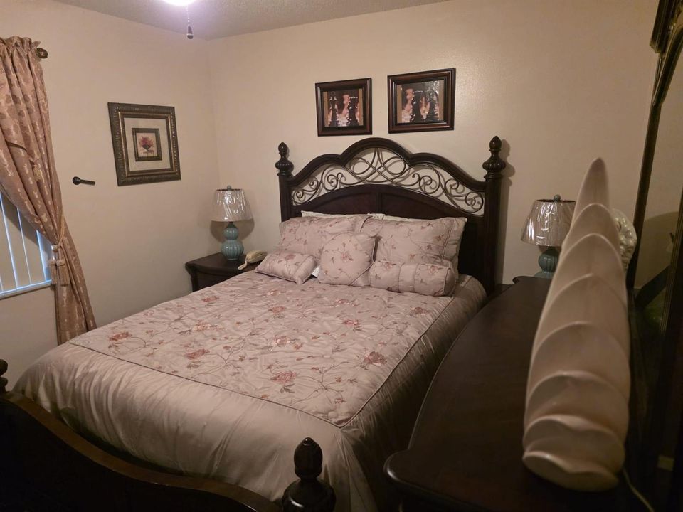 2nd Bedroom