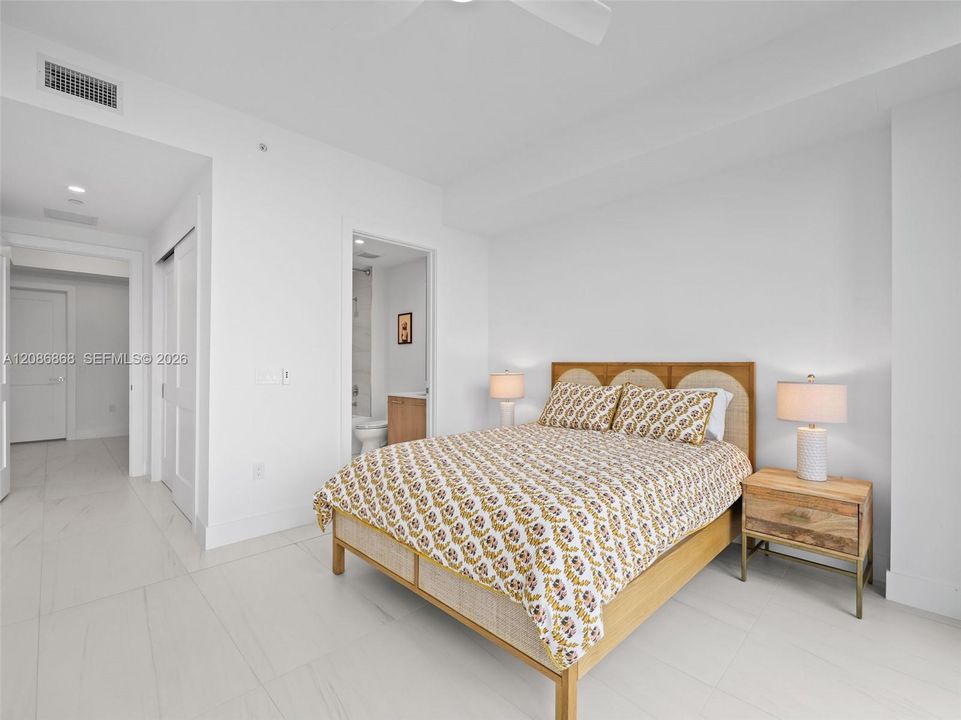 En Venta: $1,925,000 (2 camas, 3 baños, 1789 Pies cuadrados)