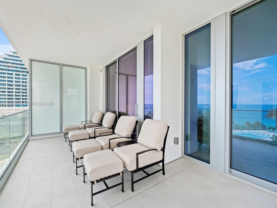 En Venta: $1,925,000 (2 camas, 3 baños, 1789 Pies cuadrados)