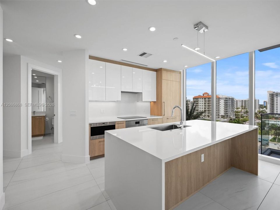 En Venta: $1,925,000 (2 camas, 3 baños, 1789 Pies cuadrados)