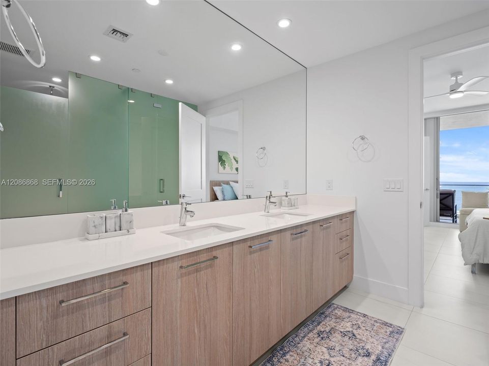 En Venta: $1,925,000 (2 camas, 3 baños, 1789 Pies cuadrados)