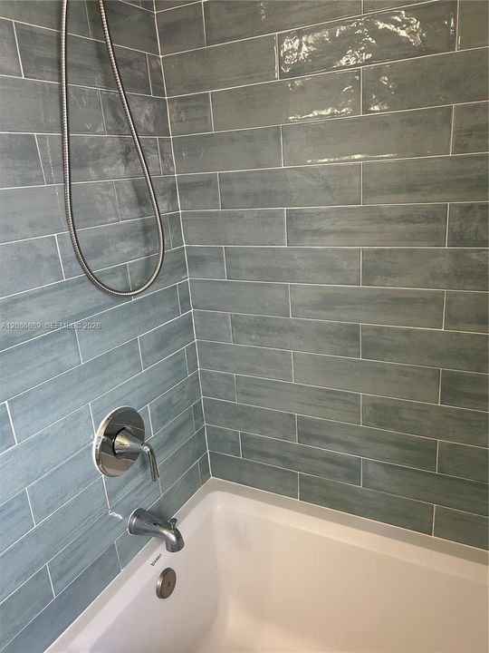 Shower/Tub Combo