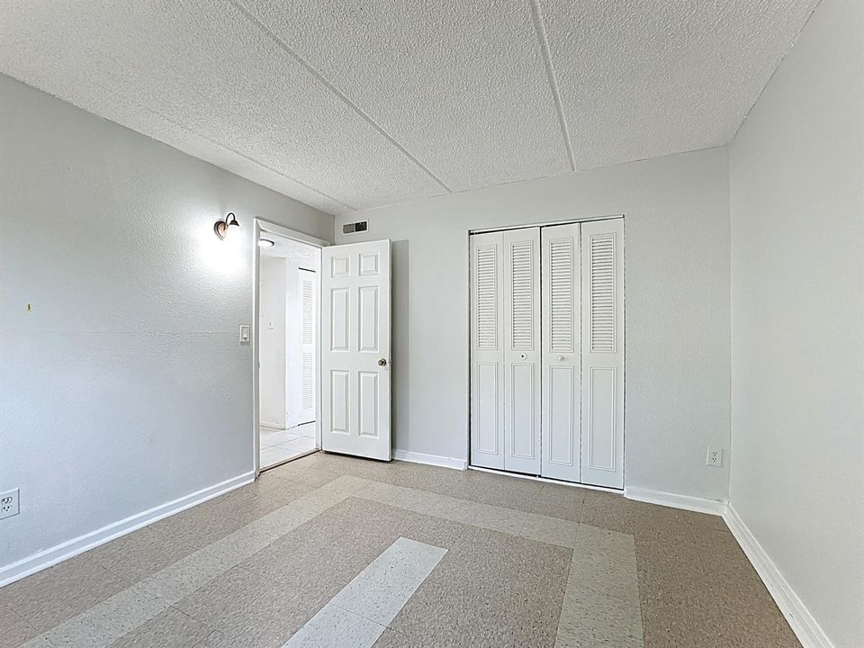 694 Michigan Court #2-26