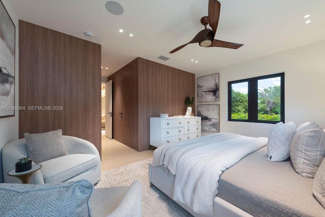 For Sale: $2,175,000 (2 beds, 3 baths, 2038 Square Feet)