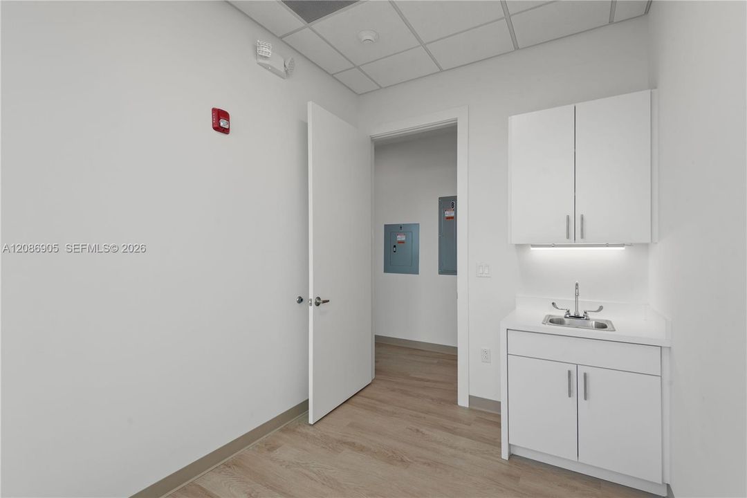TREATMENT ROOM #2