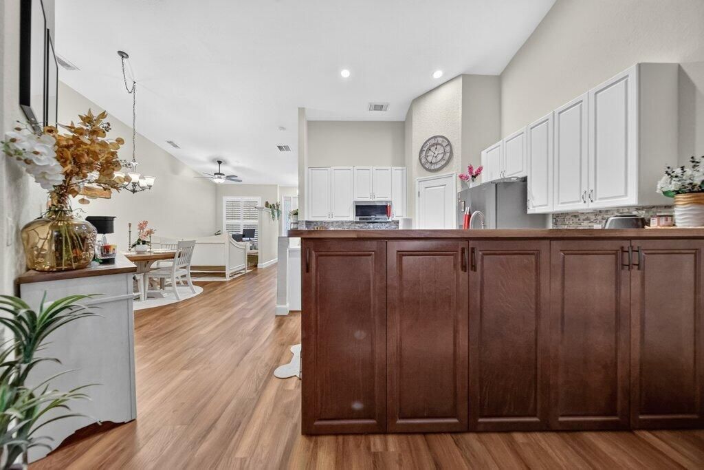 kitchen2.jpg-SMALL