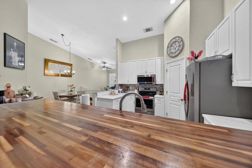 kitchen1.jpg-SMALL
