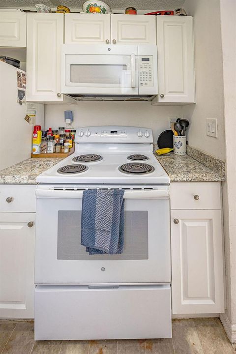 0023_7618
