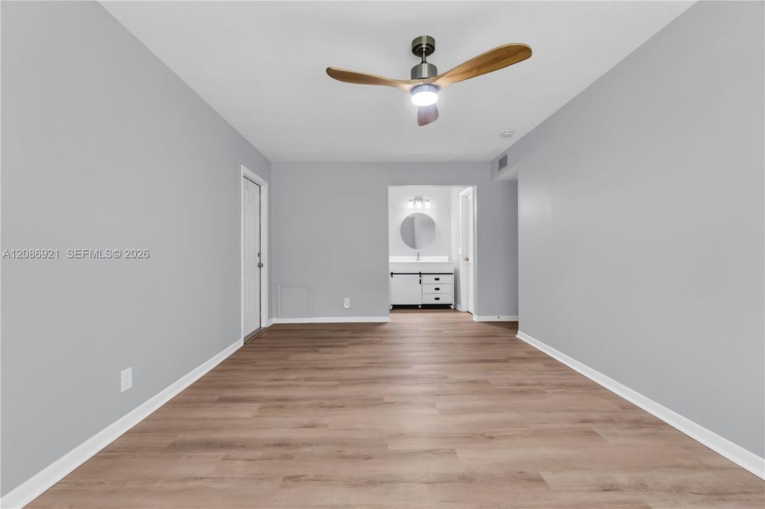 For Rent: $1,800 (2 beds, 2 baths, 1175 Square Feet)