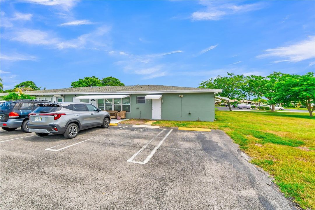 For Rent: $1,800 (2 beds, 2 baths, 1175 Square Feet)