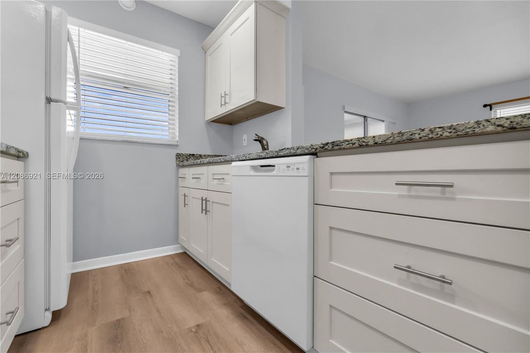 For Rent: $1,800 (2 beds, 2 baths, 1175 Square Feet)