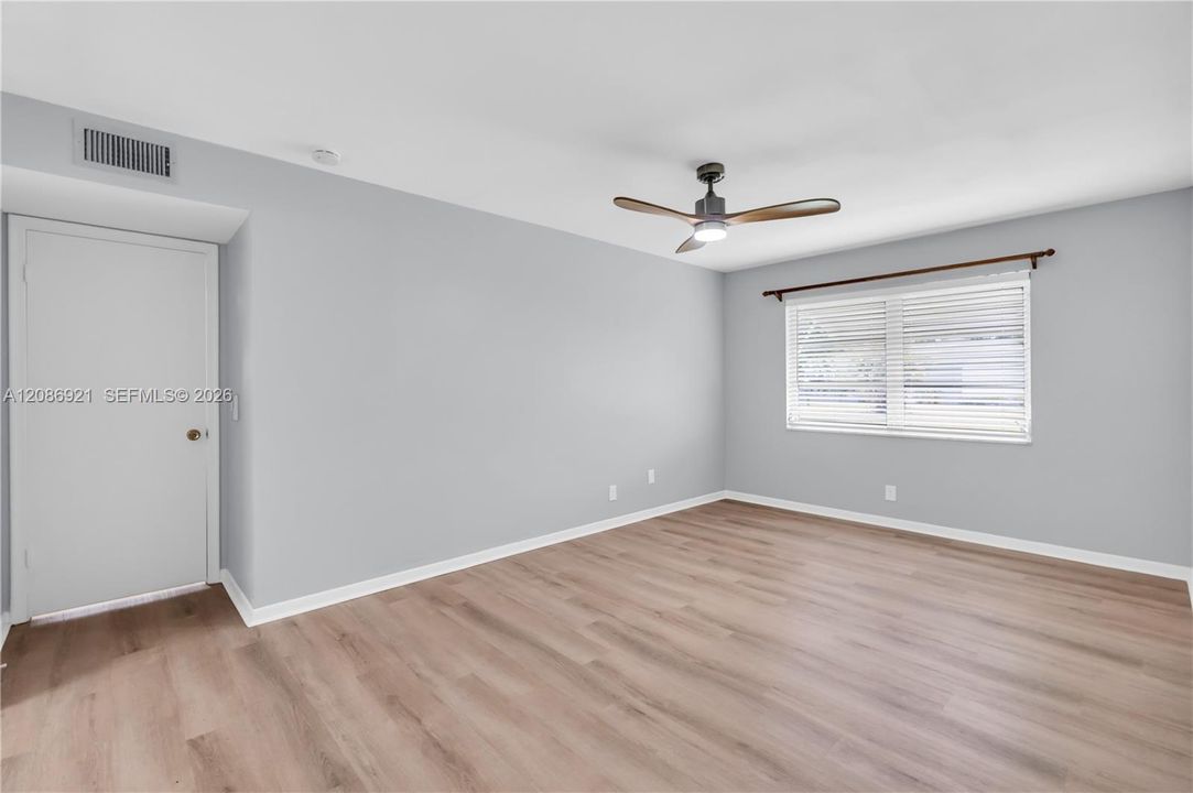 For Rent: $1,800 (2 beds, 2 baths, 1175 Square Feet)