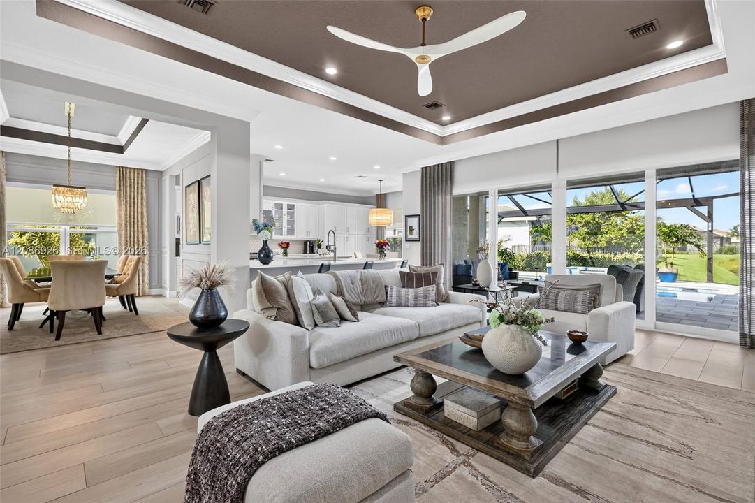 На продажу: $925,000 (3 спален, 2 ванн, 2580 Квадратных фут)