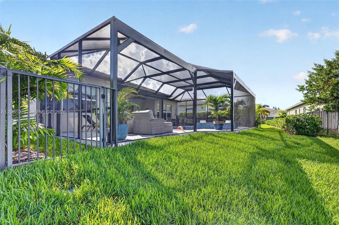 На продажу: $925,000 (3 спален, 2 ванн, 2580 Квадратных фут)
