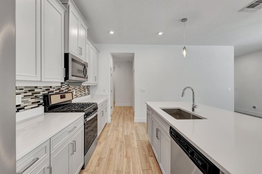 7-web-or-mls-632A9527