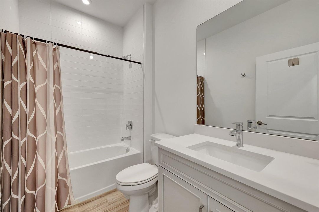 21-web-or-mls-632A9597