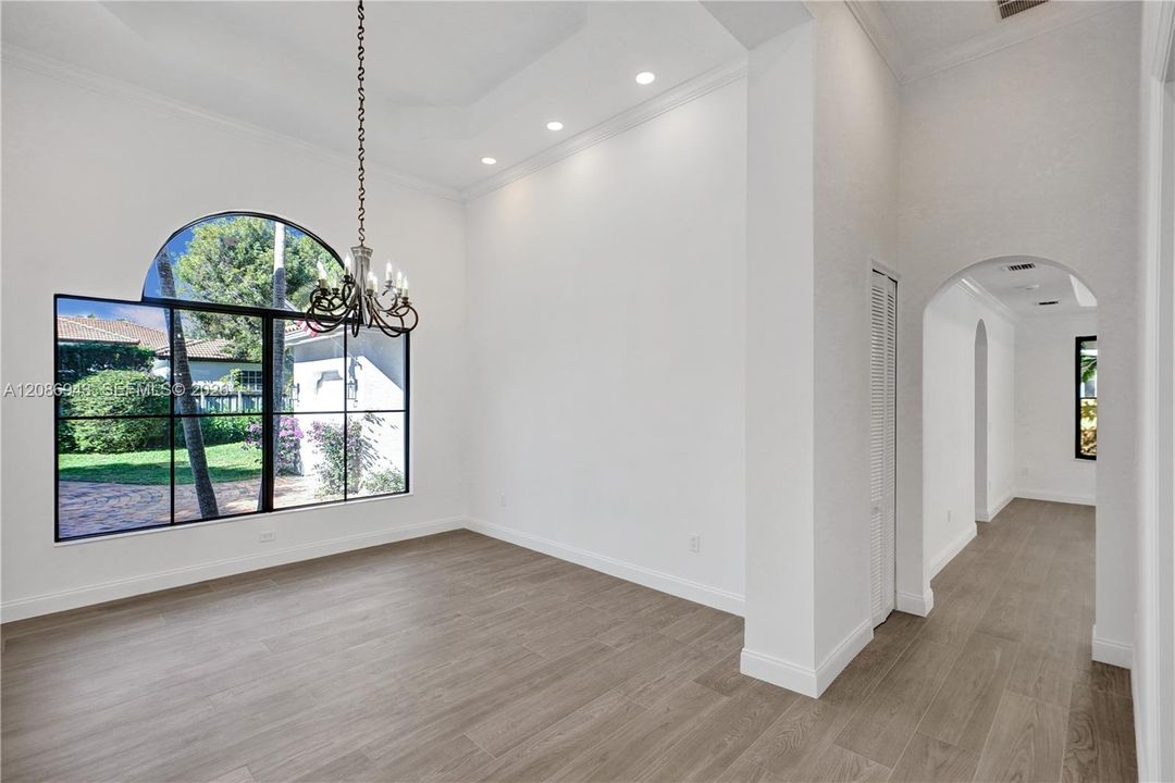 В аренду: $10,500 (4 спален, 3 ванн, 2863 Квадратных фут)