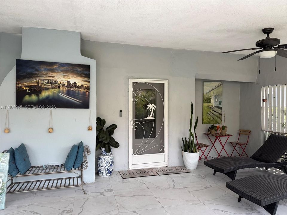 For Rent: $3,350 (3 beds, 2 baths, 3208 Square Feet)