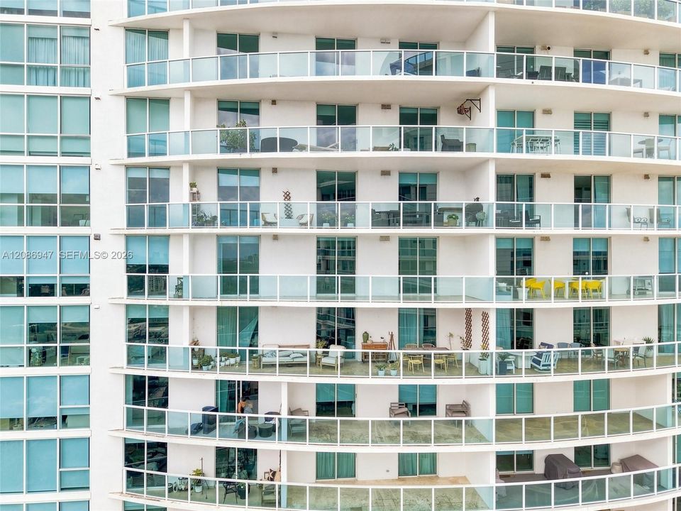 待售: $860,000 (2 贝兹, 2 浴室, 1188 平方英尺)
