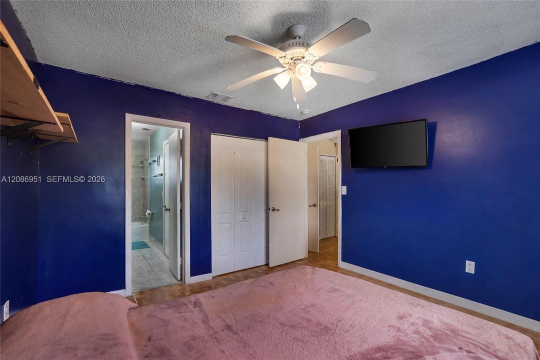En Venta: $519,000 (3 camas, 2 baños, 1425 Pies cuadrados)