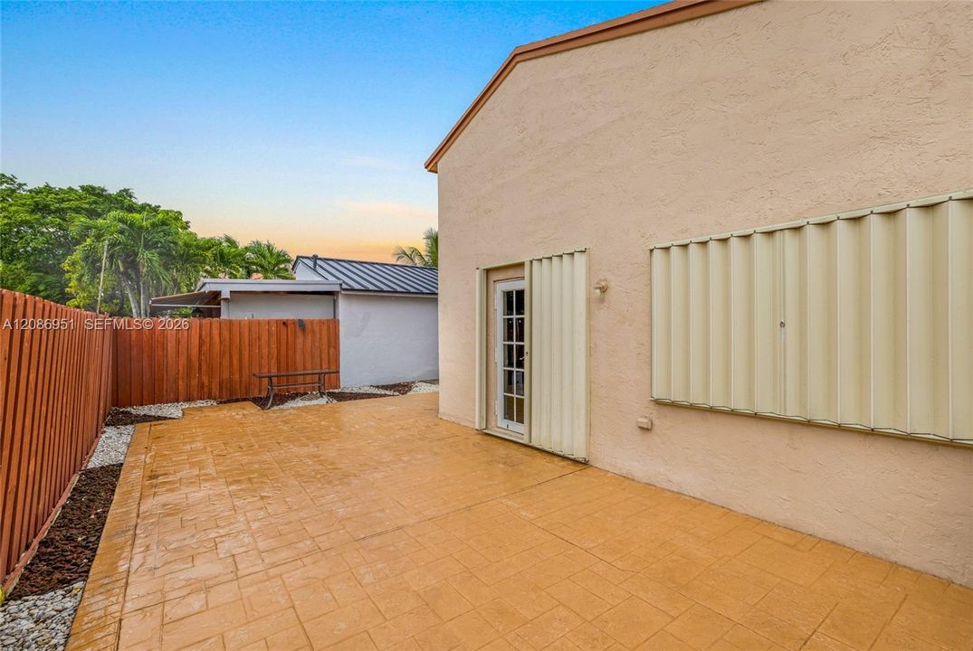 En Venta: $519,000 (3 camas, 2 baños, 1425 Pies cuadrados)