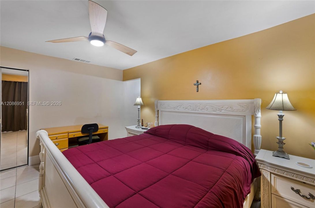 En Venta: $519,000 (3 camas, 2 baños, 1425 Pies cuadrados)
