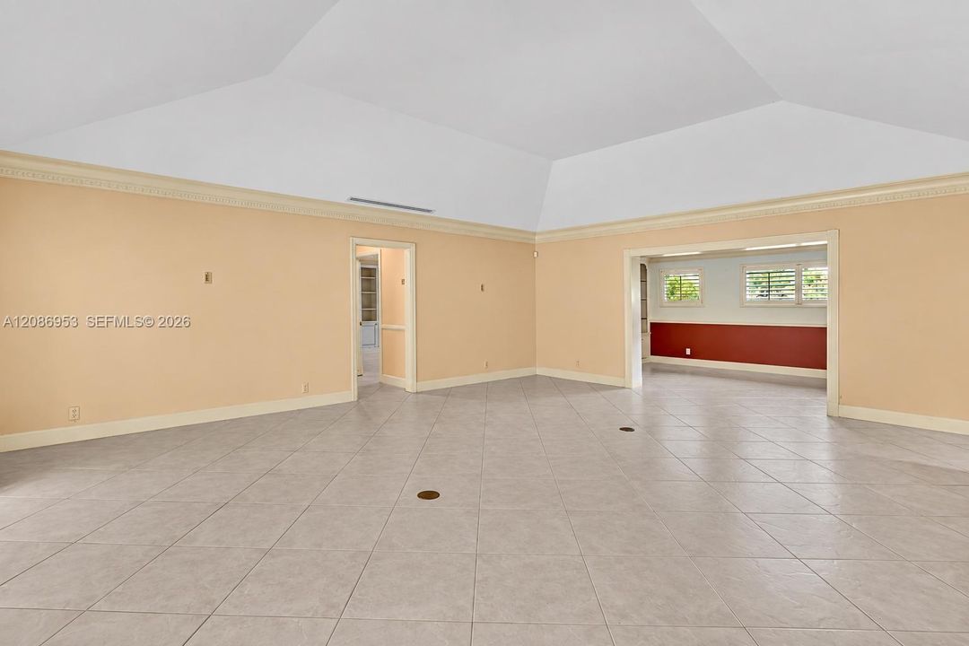 For Rent: $22,000 (3 beds, 3 baths, 2471 Square Feet)