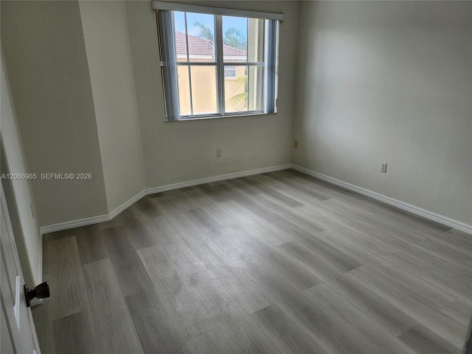 En Venta: $379,900 (3 camas, 2 baños, 1572 Pies cuadrados)