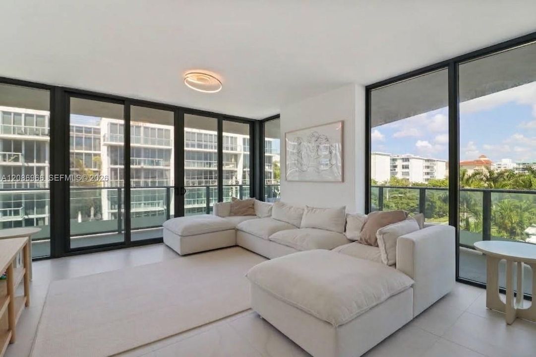 En Venta: $2,050,000 (3 camas, 3 baños, 1662 Pies cuadrados)