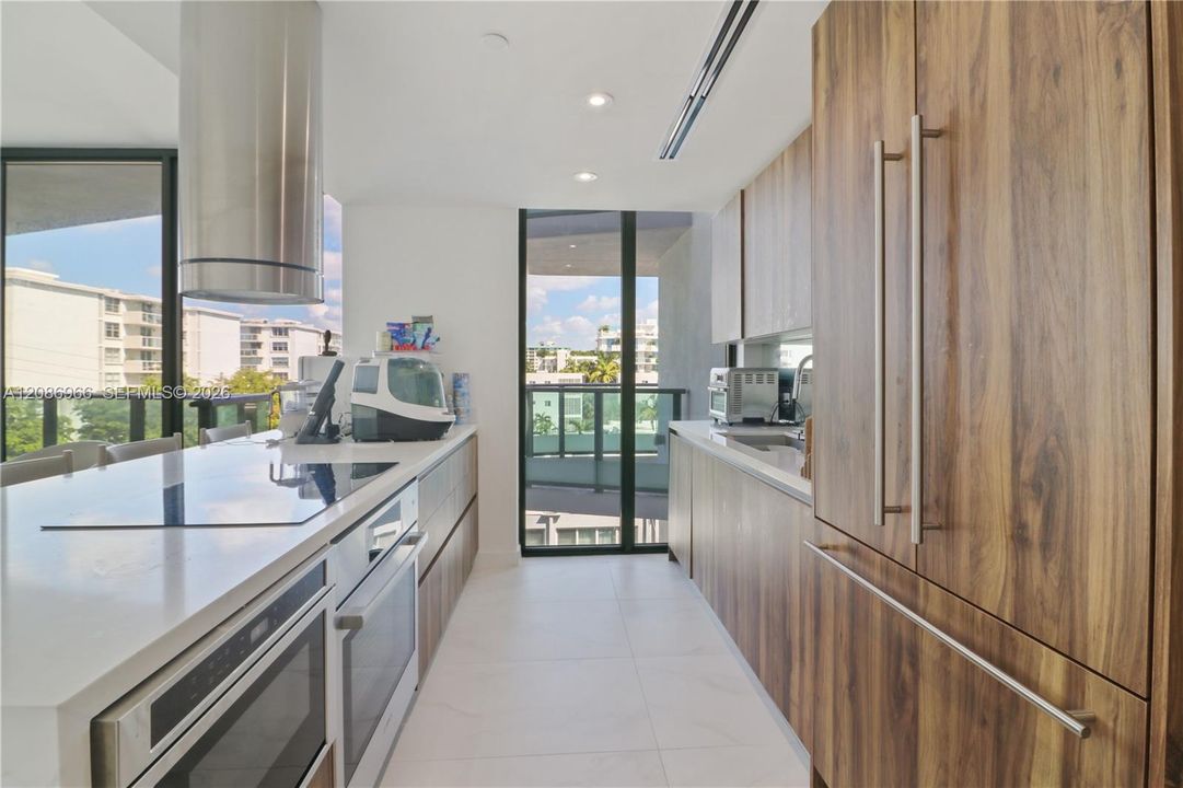 En Venta: $2,050,000 (3 camas, 3 baños, 1662 Pies cuadrados)