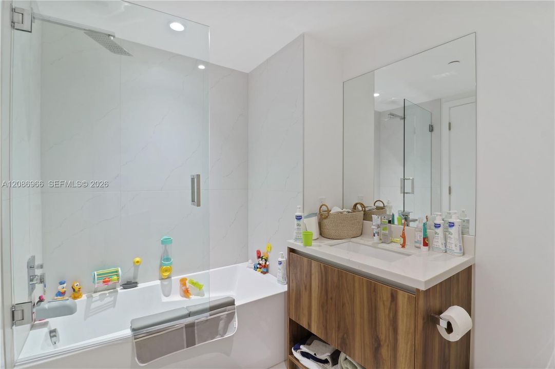 En Venta: $2,050,000 (3 camas, 3 baños, 1662 Pies cuadrados)