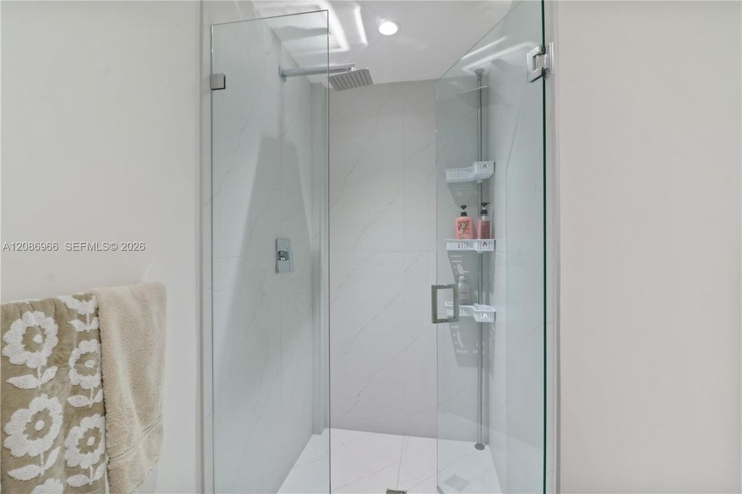 En Venta: $2,050,000 (3 camas, 3 baños, 1662 Pies cuadrados)