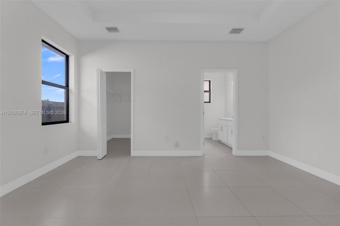 For Rent: $4,300 (4 beds, 3 baths, 1997 Square Feet)