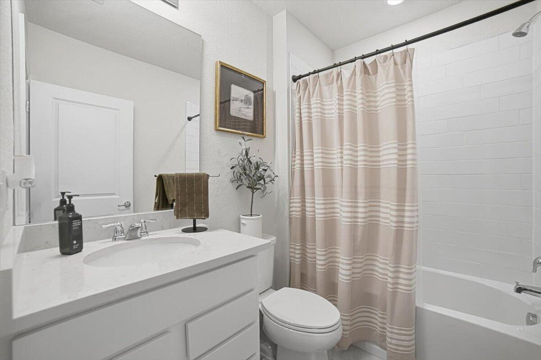 10-Bathroom