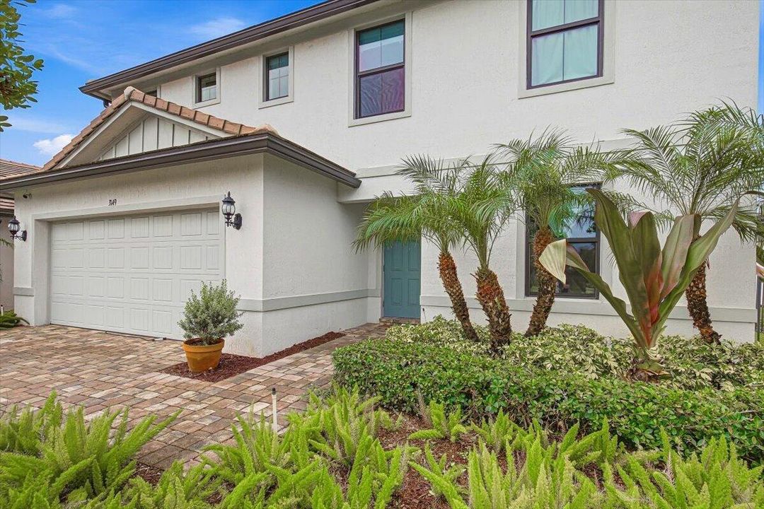 27-Front Home-D