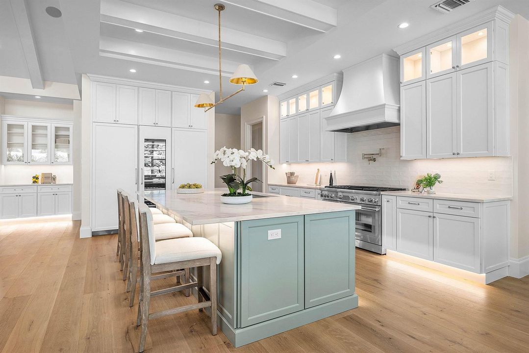 Kitchen 4