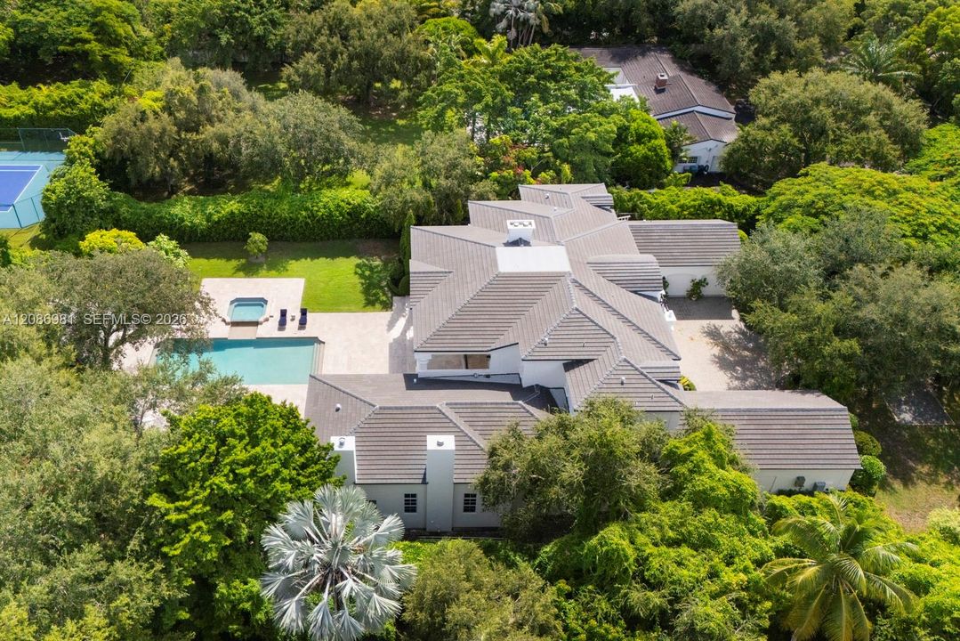 For Sale: $10,875,000 (7 beds, 8 baths, 9545 Square Feet)