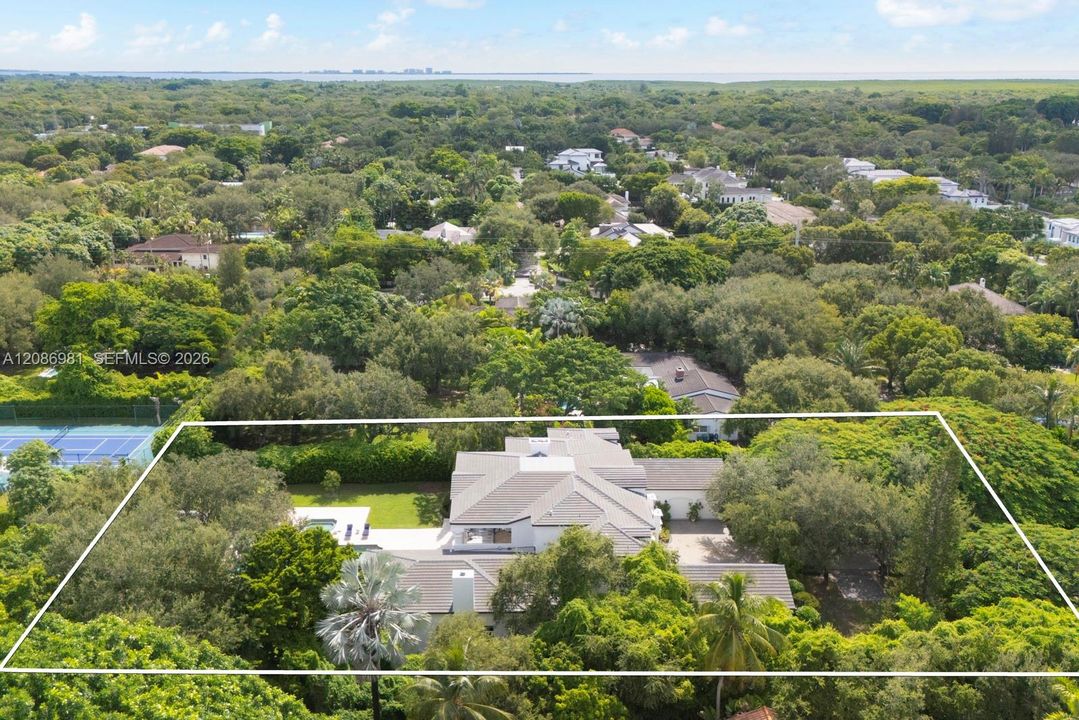 For Sale: $10,875,000 (7 beds, 8 baths, 9545 Square Feet)
