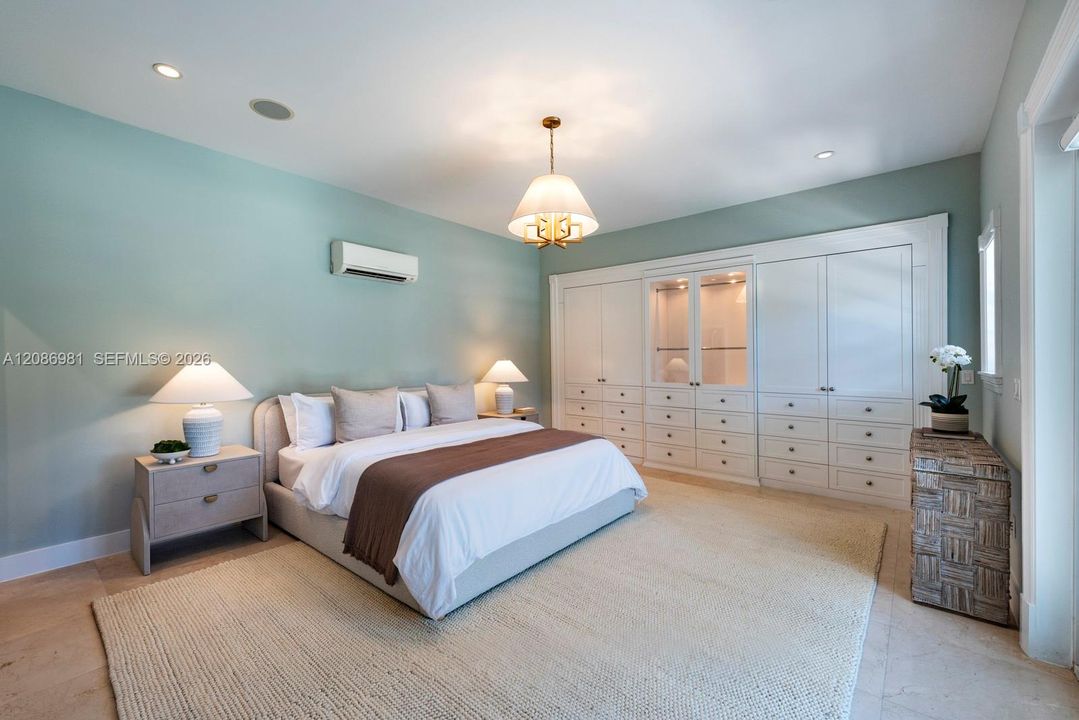 For Sale: $10,875,000 (7 beds, 8 baths, 9545 Square Feet)