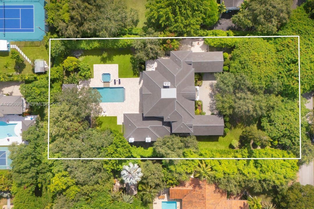 For Sale: $10,875,000 (7 beds, 8 baths, 9545 Square Feet)