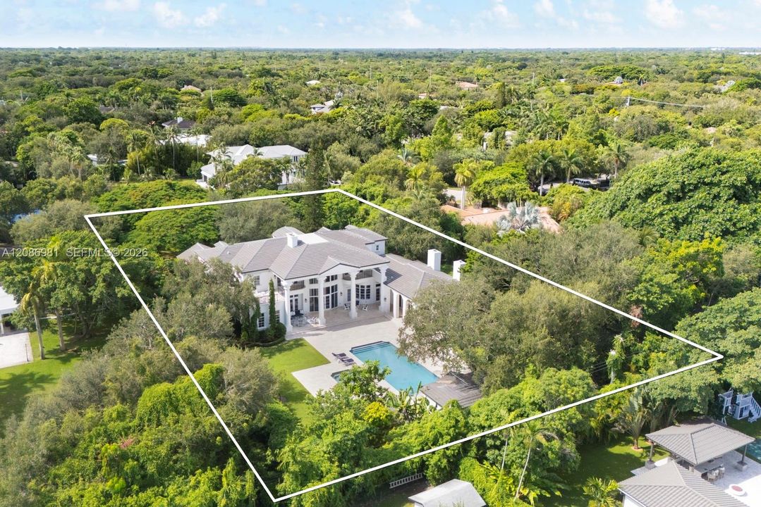 For Sale: $10,875,000 (7 beds, 8 baths, 9545 Square Feet)