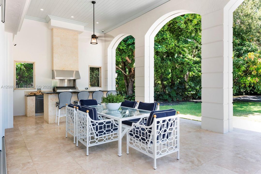 For Sale: $10,875,000 (7 beds, 8 baths, 9545 Square Feet)