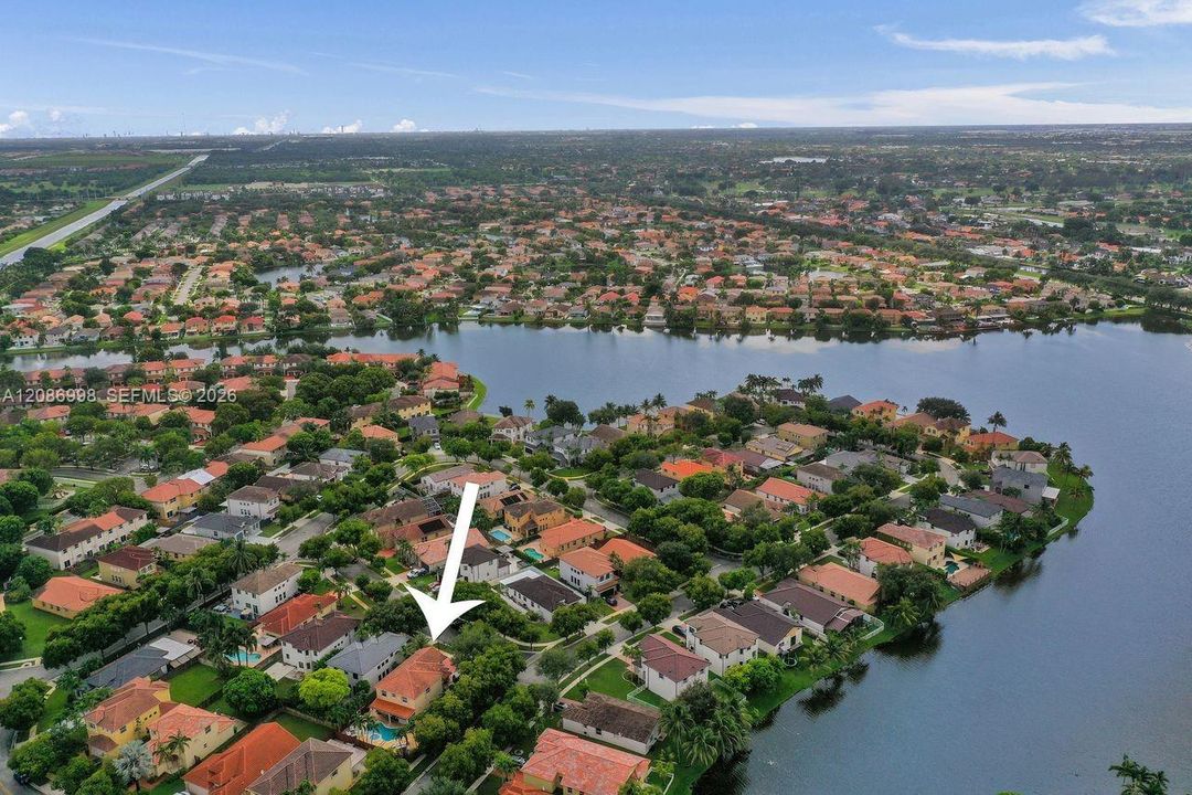 На продажу: $824,250 (4 спален, 2 ванн, 2362 Квадратных фут)