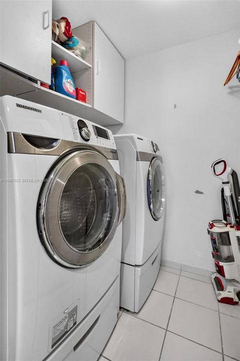 En Renta: $12,500 (3 camas, 3 baños, 2210 Pies cuadrados)