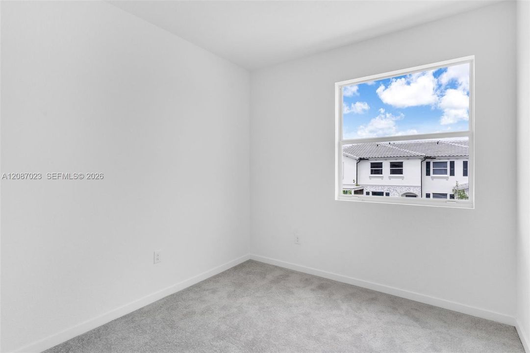 В аренду: $2,899 (4 спален, 3 ванн, 1633 Квадратных фут)