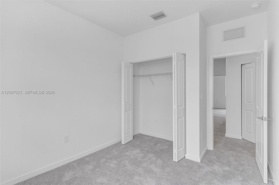 В аренду: $2,899 (4 спален, 3 ванн, 1633 Квадратных фут)